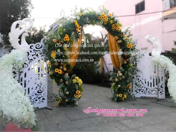Cho thuê cổng hoa cưới giá rẻ tại tphcm