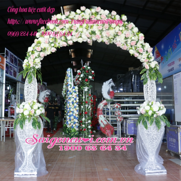 Giá cổng hoa cưới đẹp