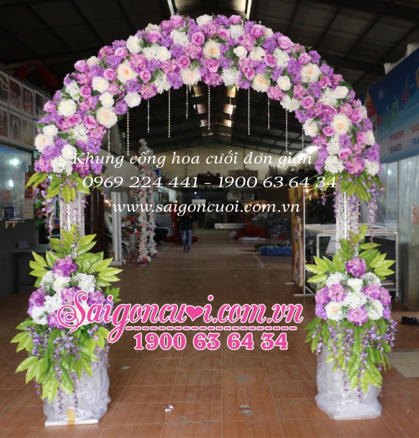 Khung cổng hoa cưới đơn giản, cổng hoa cưới bánh kem 2 tầng