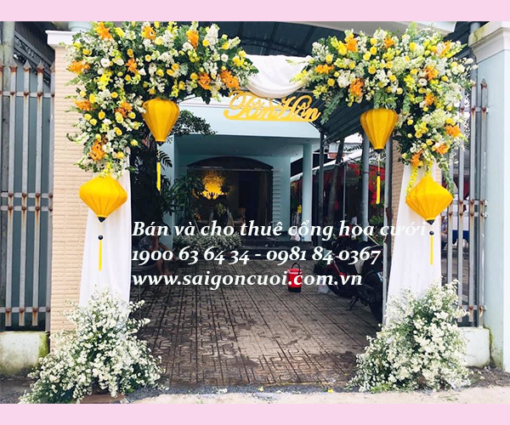 Cho thuê cổng hoa màu vàng giá rẻ tại Tân Phú
