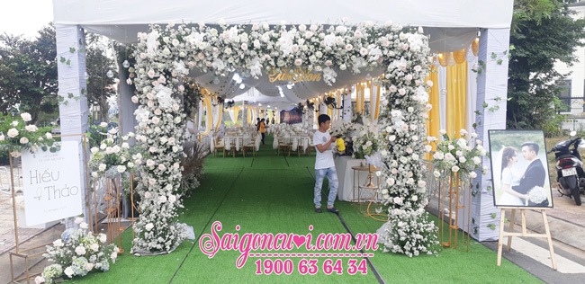 Cổng hoa tươi đám cưới đẹp
