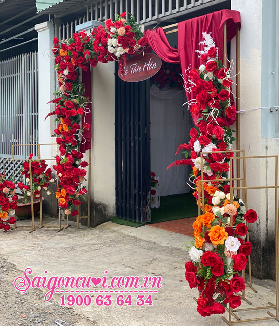 Cho thuê cổng hoa cưới tông đỏ tại Đồng Nai